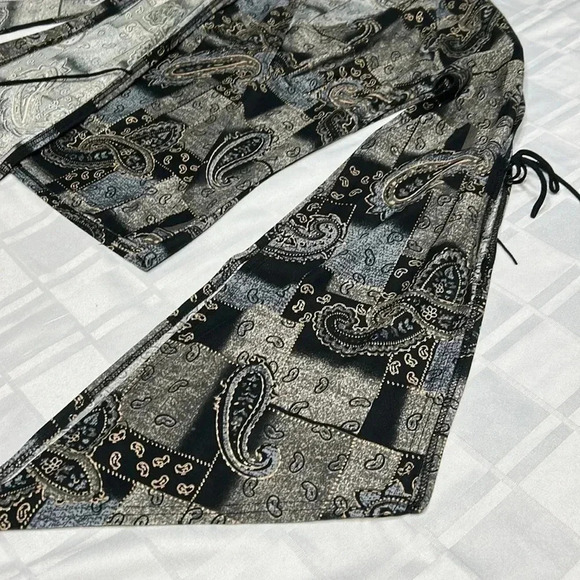 Vtg,open bell sleeve top,some velvet,paisley,XS, surplice,fairygoth,boho,ties.EC - Picture 13 of 15